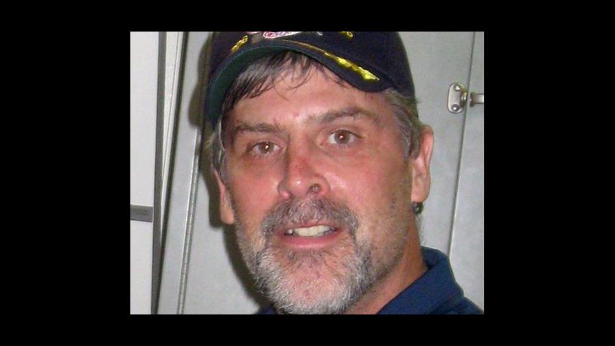 EEUU libera capitán de la marina mercante secuestrado por piratas somalíes