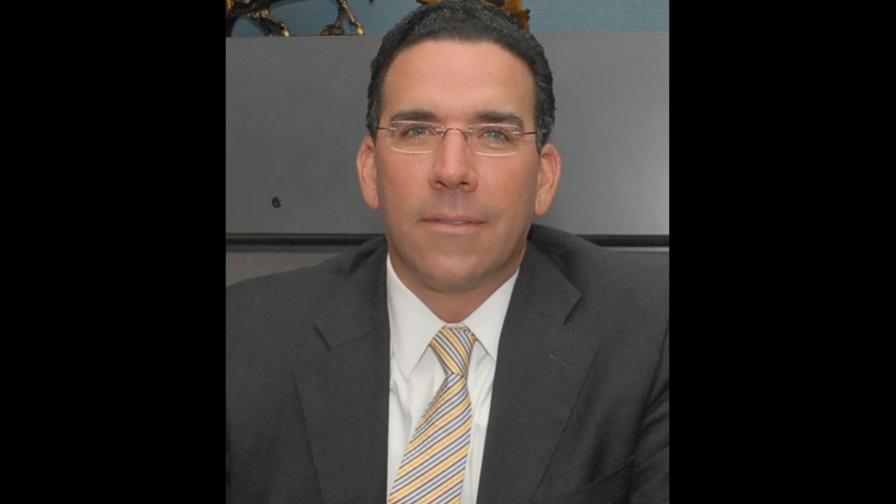 Louis Bogaert niega inscribiera candidatura a secretaría general PRSC