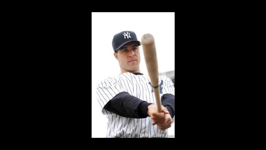 Mark Teixeira, el bate le pesa una tonelada