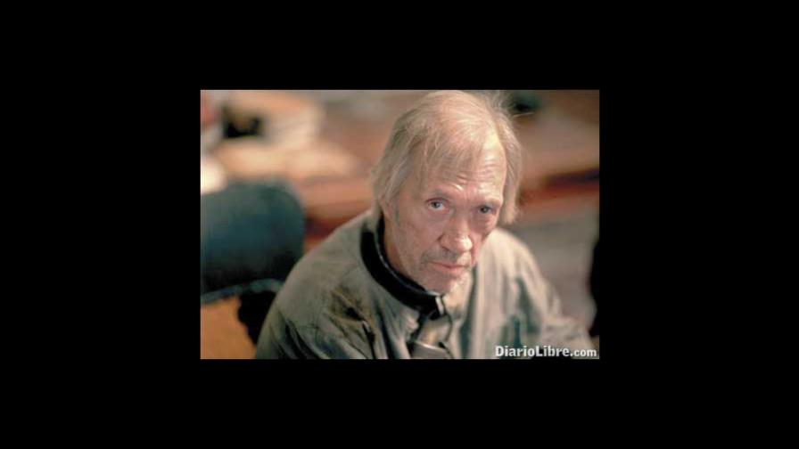 Amigos y familiares en sepelio de Kung Fu