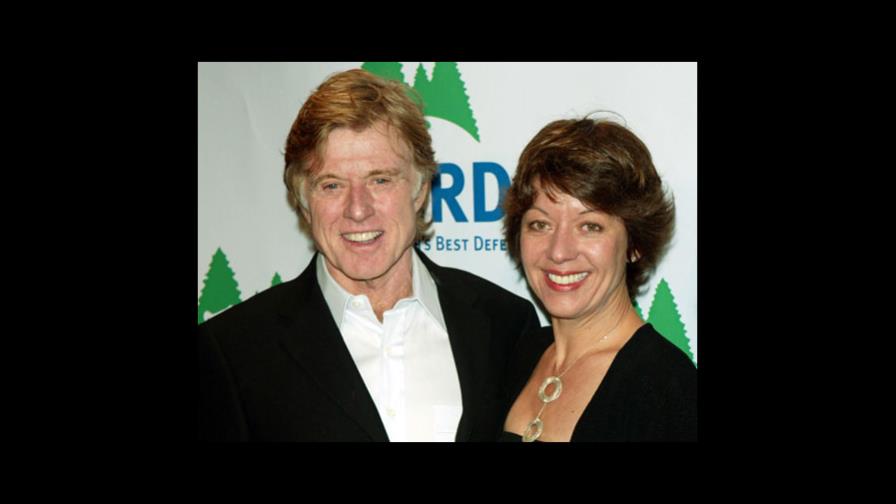 Robert Redford se casa en Hamburgo con la pintora Sibylle Szaggars