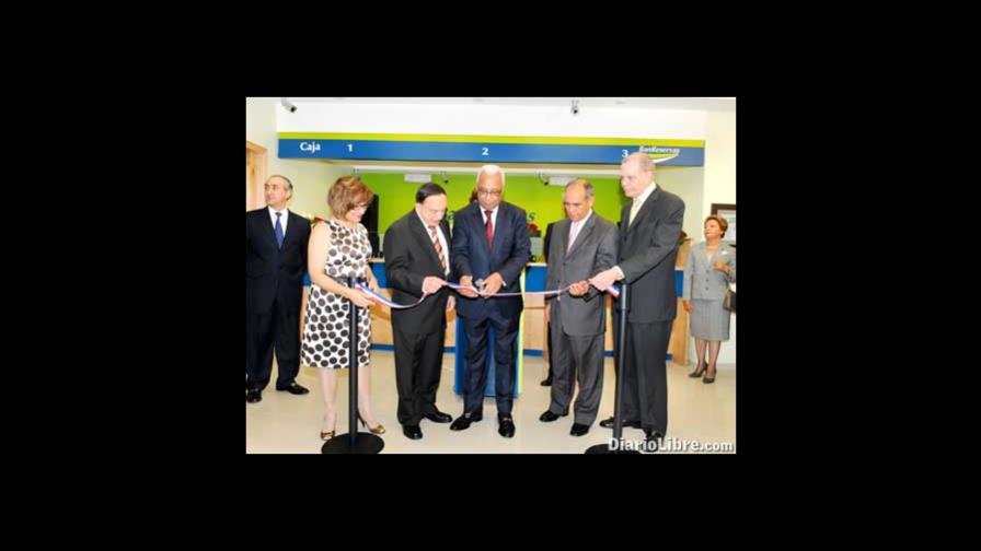 BR inaugura local en Plaza Lama Ovando