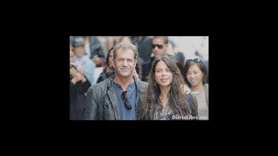 Mel Gibson y Oksana en el Soho