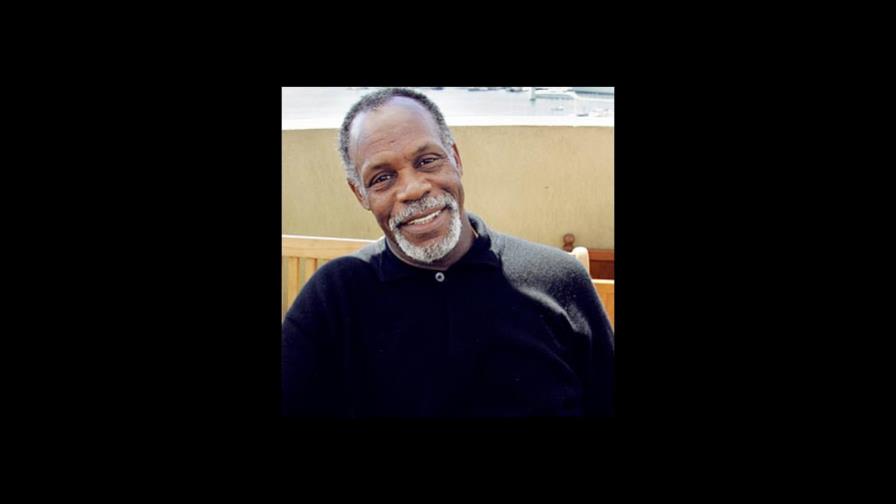 Danny Glover se casará en diciembre con su novia brasileña