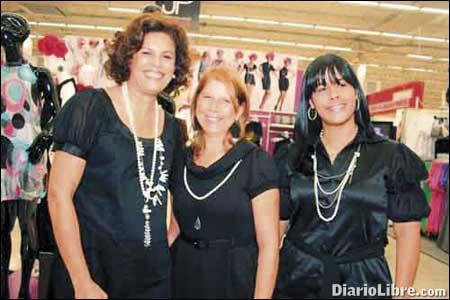 Jumbo introduce colección de moda de Jenny Polanco