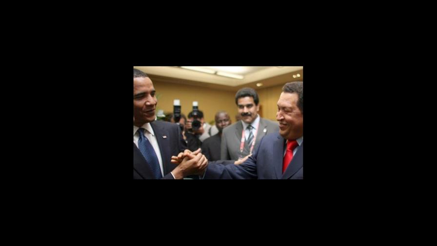 Obama dio amistosos apretones de manos a Chávez, Ortega y Morales