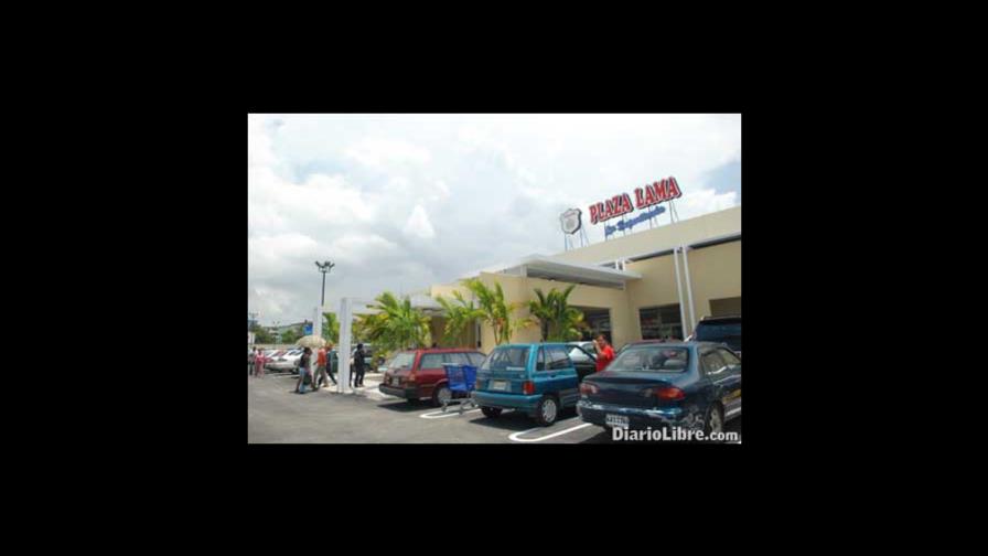 Plaza Lama se abre paso con Facebook y Twitter