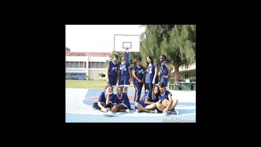 Colapec, invicto en baloncesto