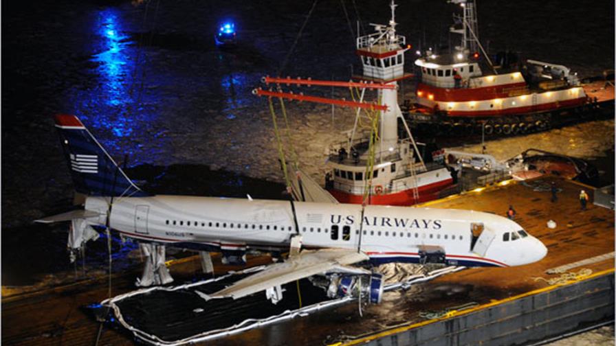 Conclusiones sobre aterrizaje de avión en el Hudson podrían tomar más de un año