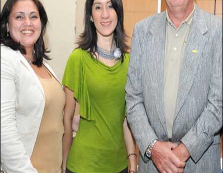 Almacenes León ofrece seminario para la salud