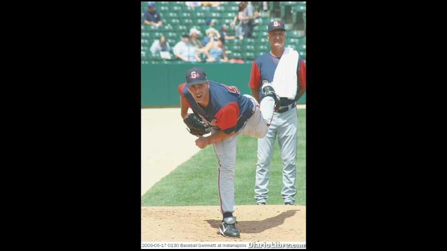 Las Águilas contratan al pitcher John Halama