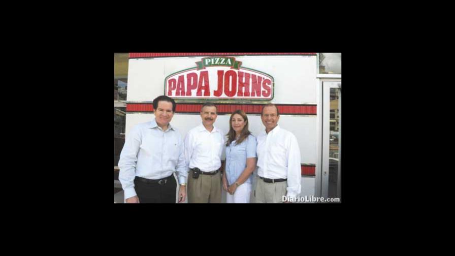 Presidente de Papa Johns visita República Dominicana