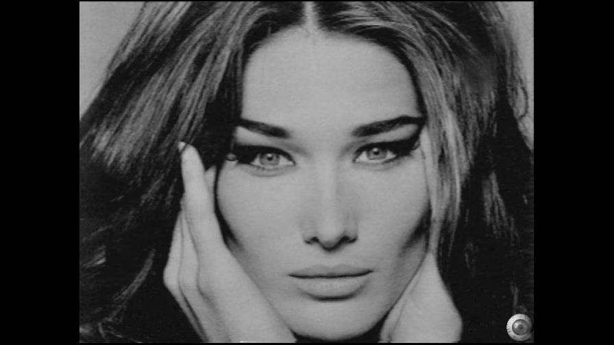 Venden por 6 mil euros foto de Carla Bruni desnuda