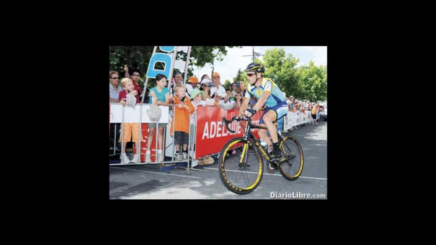 Un cansado Armstrong busca ganar Australia