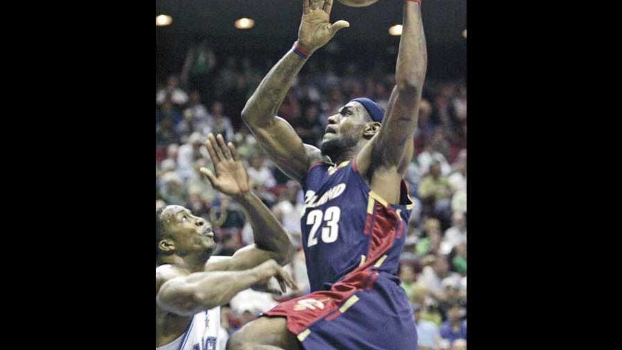 Lebron James admite que fumó marihuana