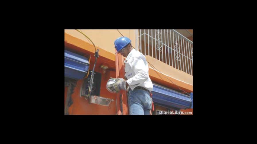 Inicio del bonoluz no resuelve problemas del sector eléctrico