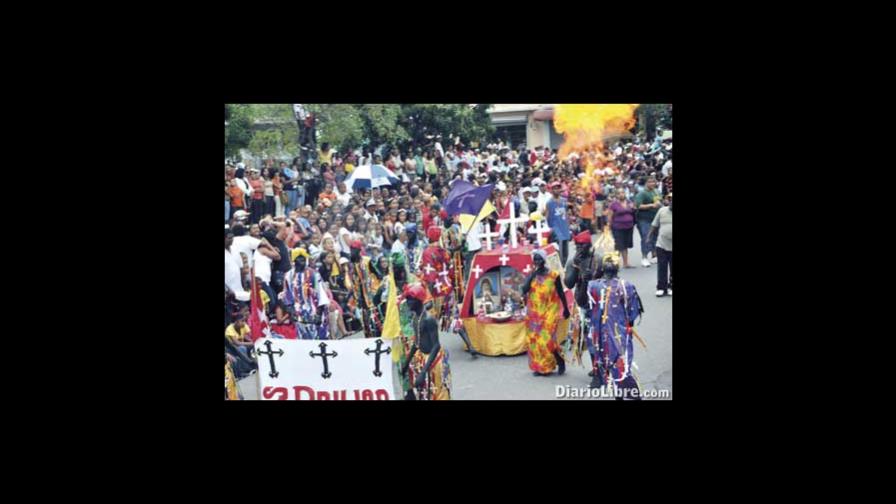 El acento social de los carnavales: Barahona y Azua