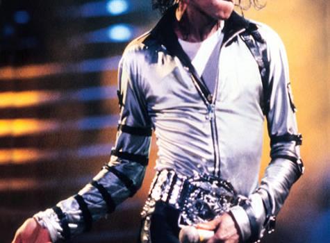 Muere el controversial rey del pop