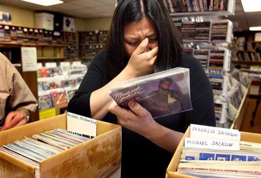 Muere el controversial rey del pop