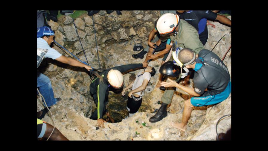 Muere joven ahogado en fosa del Malecón Muere joven ahogado en fosa del Malecón