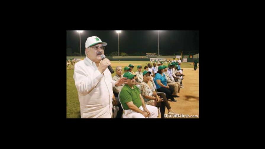 Miguel Feris pide al Gobierno que teche bleachers T. Vargas