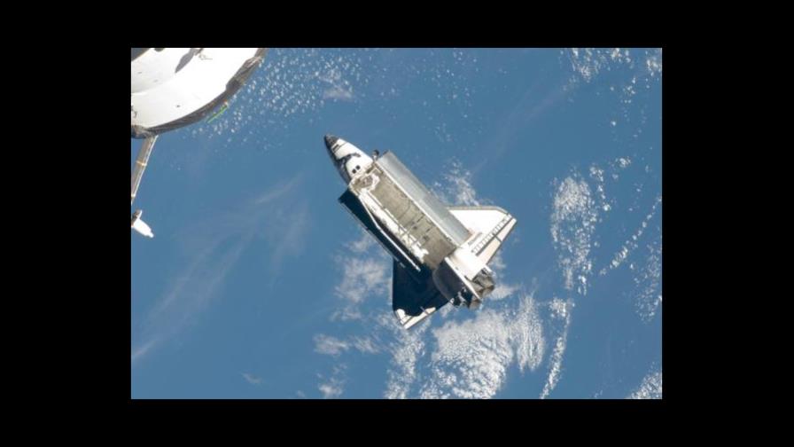 Atlantis aterriza en Centro Espacial Kennedy Atlantis aterriza en Centro Espacial Kennedy