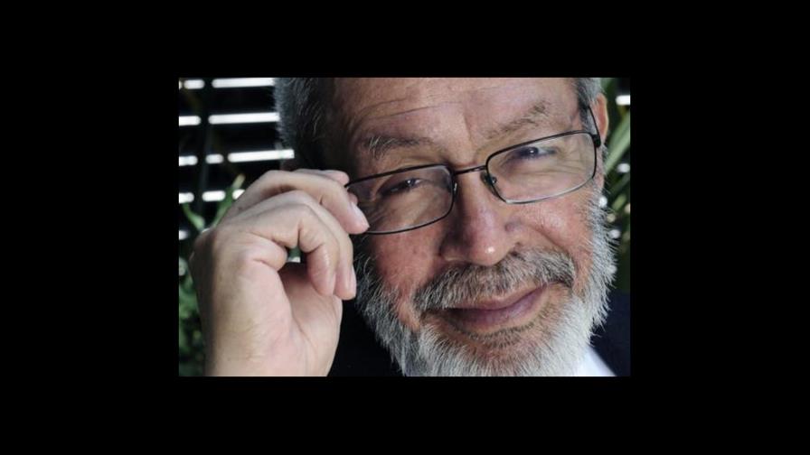 Miguel Ángel Granados gana Premio Nuevo Periodismo CEMEX+FNPI