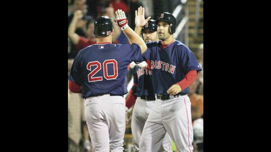 Mike Lowell no podrá participar con Puerto Rico