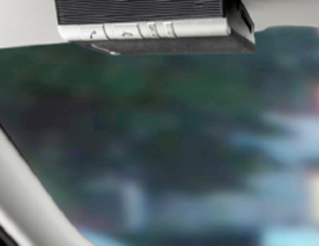 ¿Se puede hablar y conducir al mismo tiempo?