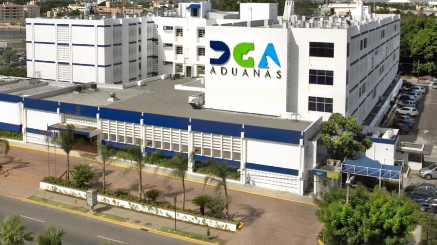 Anuncian vehículos y mercancías que no pagarán arancel