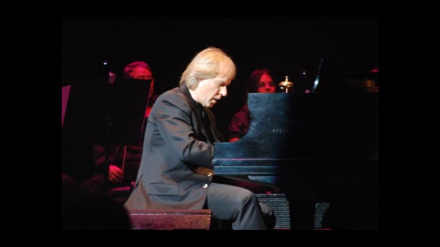 Clayderman y Di Blasio: una jornada musical con colores distintos Clayderman y Di Blasio: una jornada musical con colores distintos