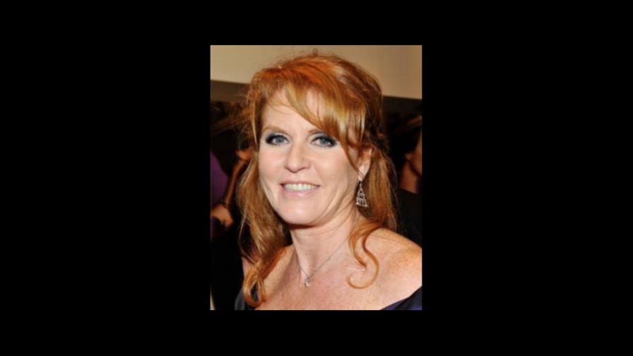 Duquesa de York dice había bebido cuando aceptó dinero irregular