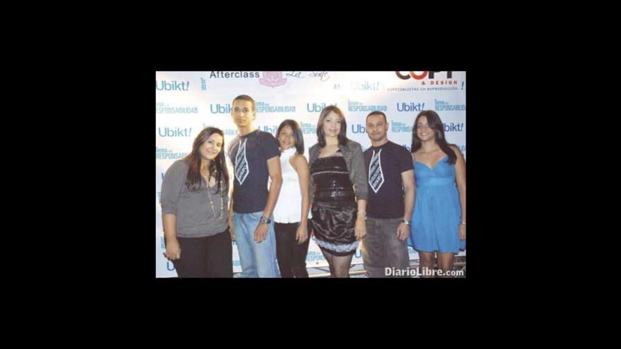 Presentan guía estudiantil Presentan guía estudiantil