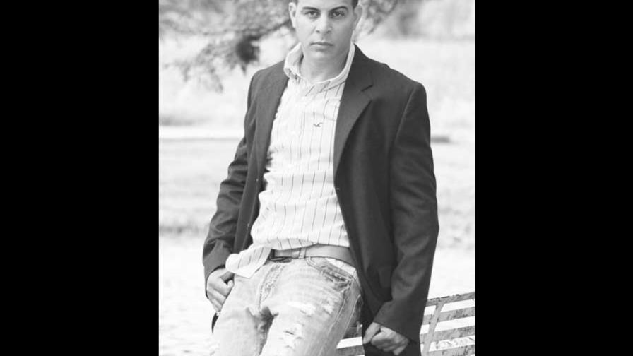 Cantante cristiano Jorge Morel recopila sus éxitos Cantante cristiano Jorge Morel recopila sus éxitos