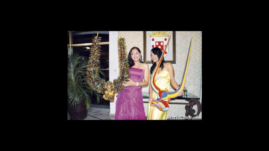 Coronan Reina de Santiago