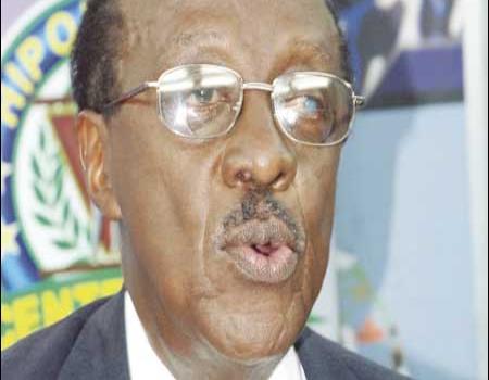 Así opinan de Radhamés Senra