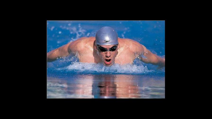 Michael Phelps se convierte en el nadador con más títulos de EEUU