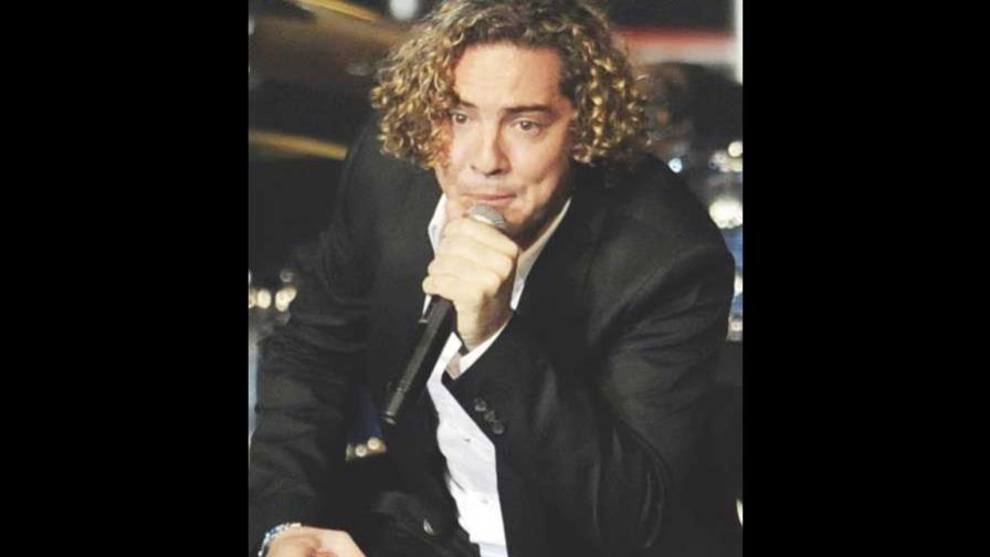 Bisbal y Miley interpretan balada