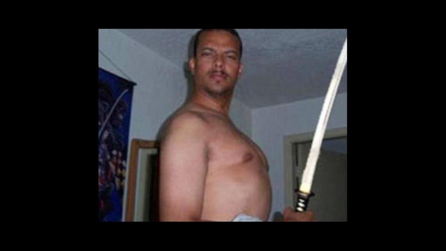 Muere actor porno buscado por homicidio en California