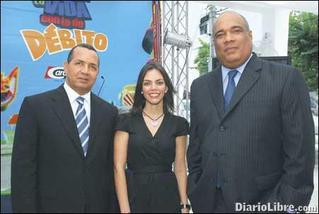 CardNET: Para cambiarles la vida a los tarjetahabientes CardNET: Para cambiarles la vida a los tarjetahabientes