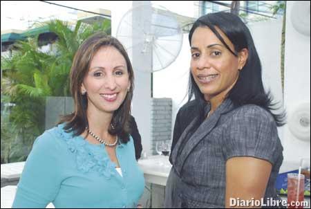 CardNET: Para cambiarles la vida a los tarjetahabientes CardNET: Para cambiarles la vida a los tarjetahabientes