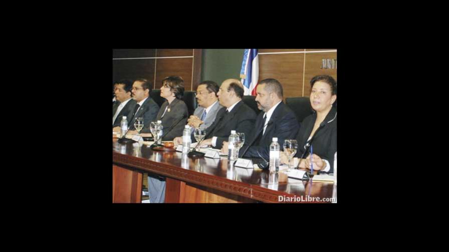 La JCE proclama legisladores electos