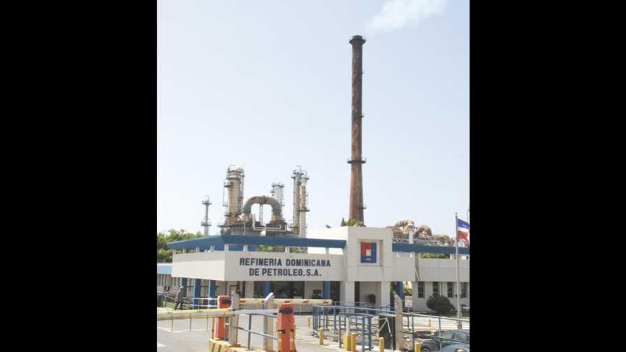 Many questions regarding sale of Refidomsa