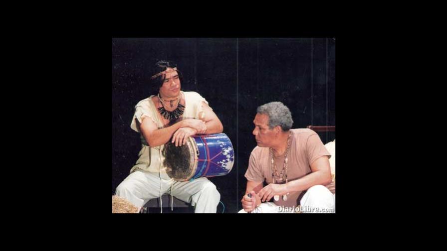 Está dedicado a los dramaturgos Rafael Villalona y Danilo Taveras