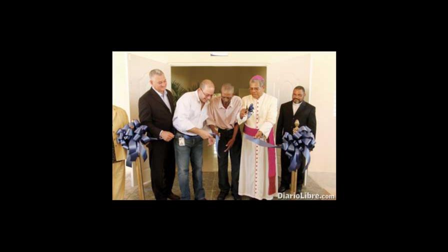 Inauguran hogar de ancianos en San José de Los Llanos, SPM