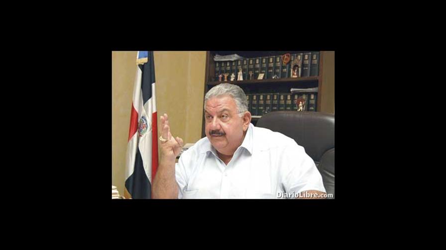 Leonel se reúne con Enrique Sued en Palacio Nacional