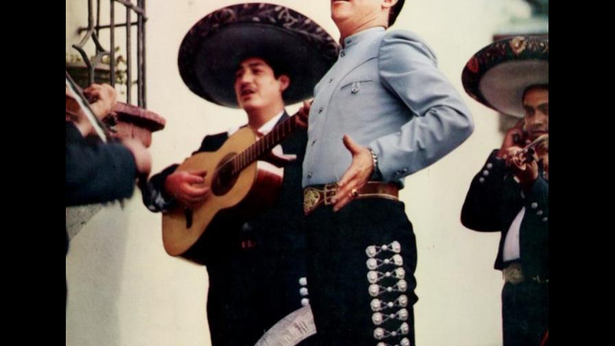 Enviar serenatas sigue de moda y ahora puede hacerse por Internet