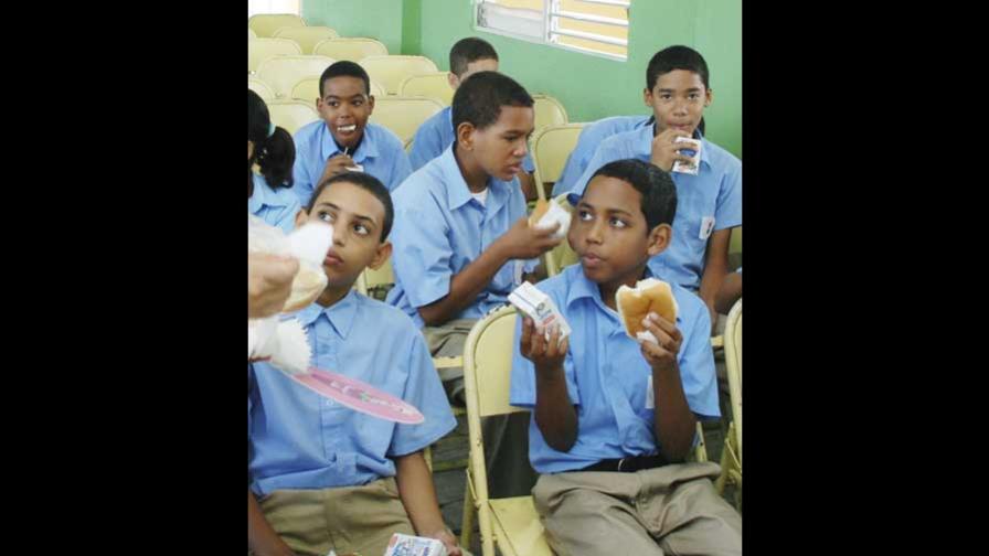 Reportan más casos de intoxicación por leche desayuno