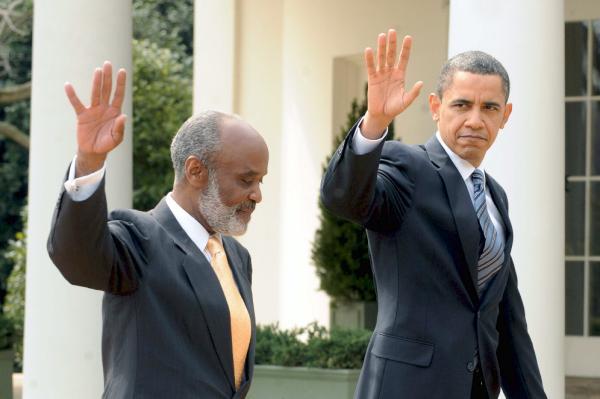 Obama reitera su compromiso con Haití y asegura situación es aún terrible