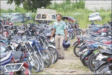 Más de mil motos se dañan en Canódromo